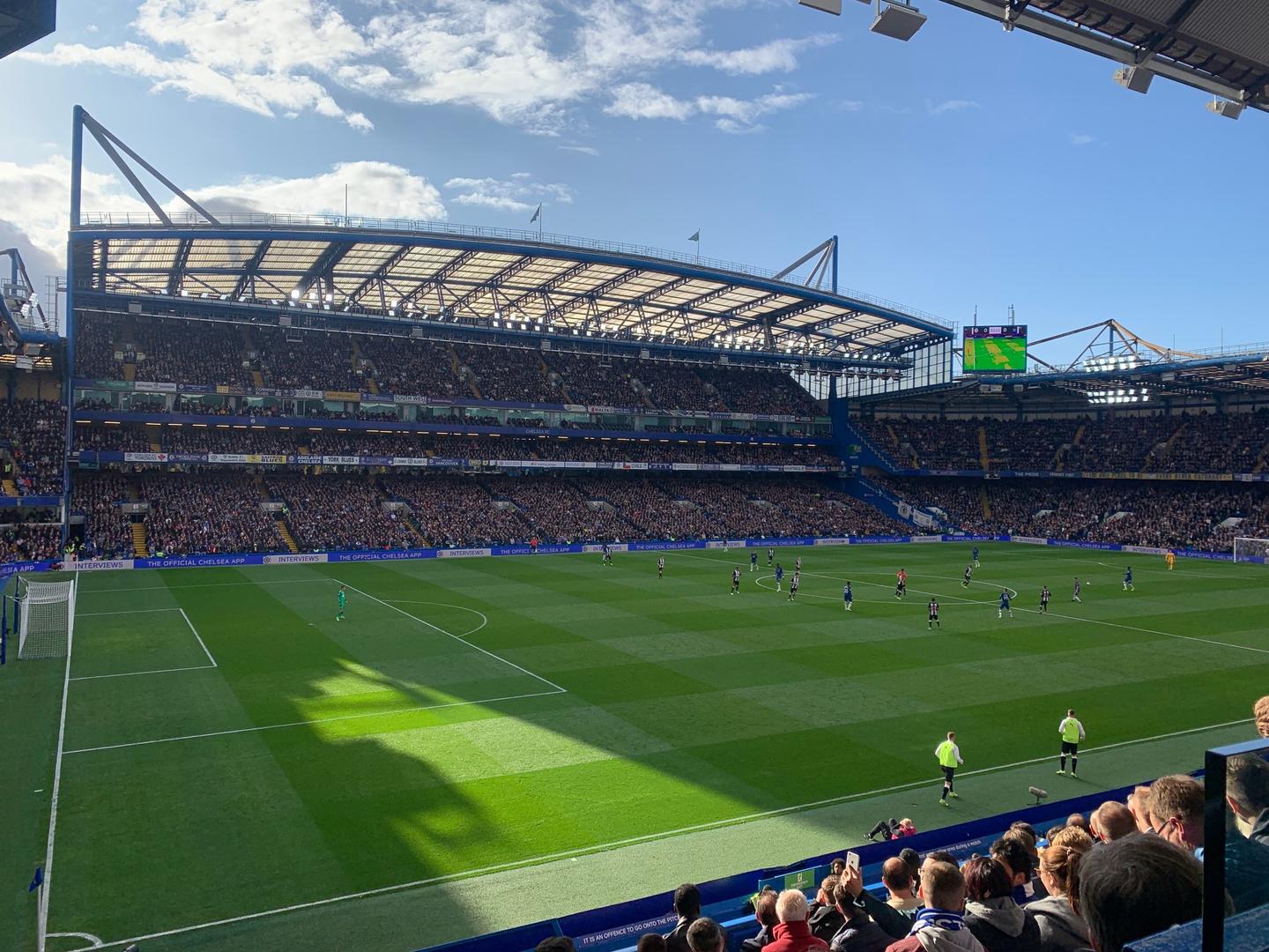 fussball-premiere-league-chelsea-stadion-innen-fb.JPG
