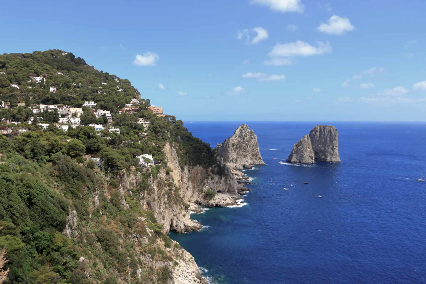 italien-neapel-capri-faraglioni-felsen-g-1344100676.jpg