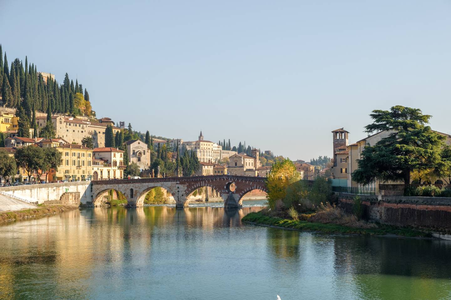 blt67ddc3e96cd47a8b-italien-verona-ponte-pietra-bruecke-g-933307216.jpg italien-verona-ponte-pietra-bruecke-g-933307216.jpg