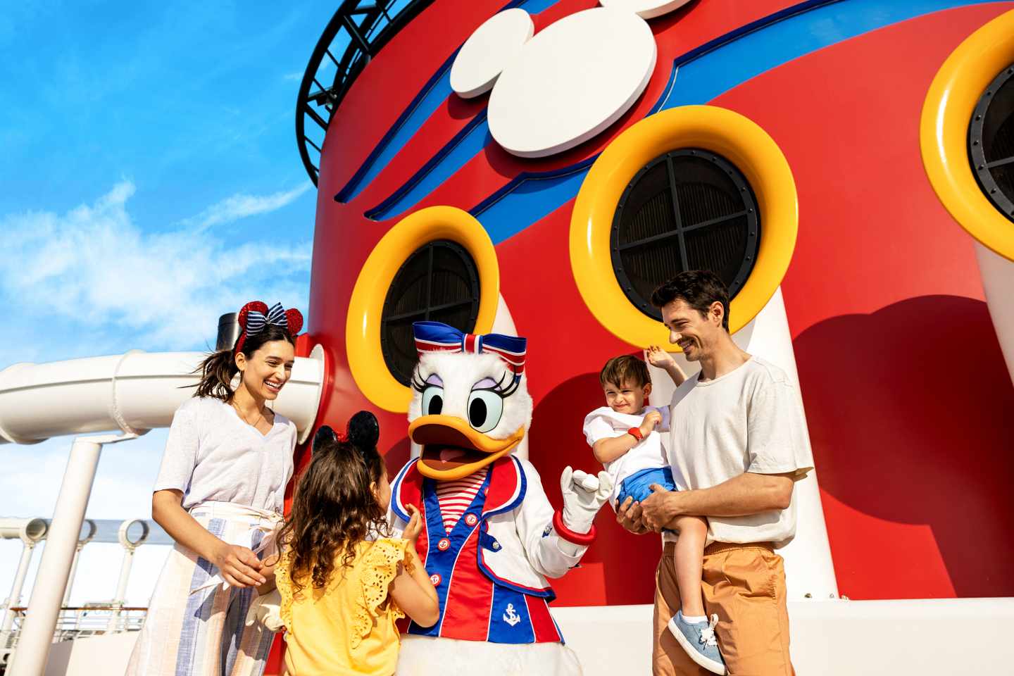 disney-cruise-line-daisy-an-deck-f.jpg