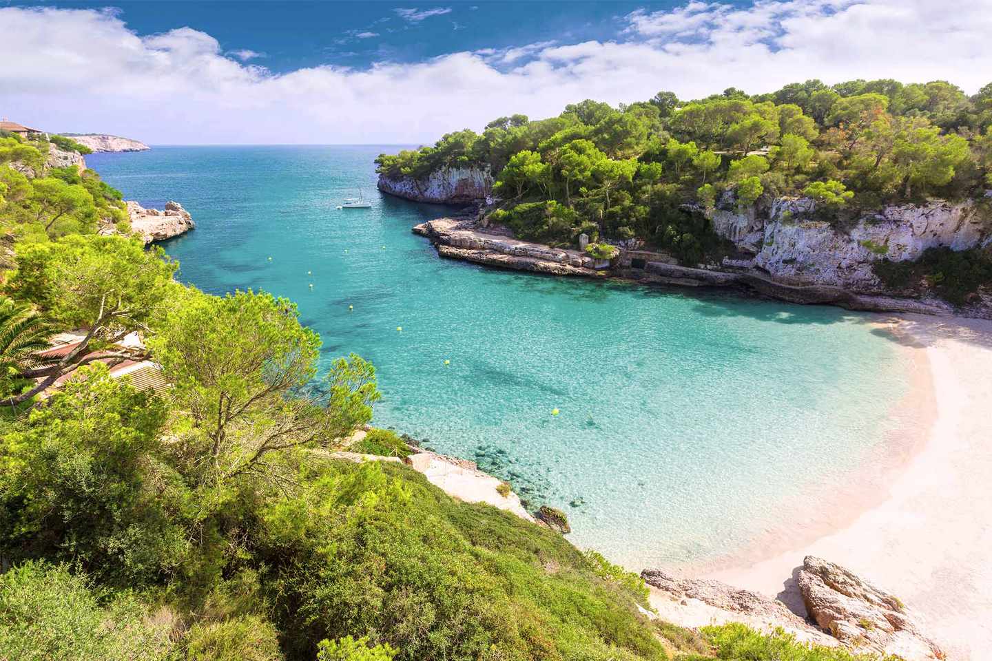 spanien-mallorca-es-trenc-sueden-strand-cala-liombards-santanyi-g-498973268.jpg