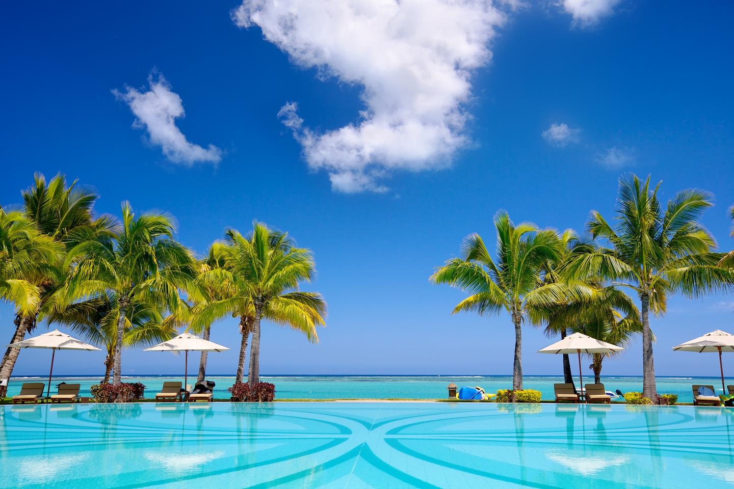 mauritius-all-inclusive-hotels-g-536048545.jpg