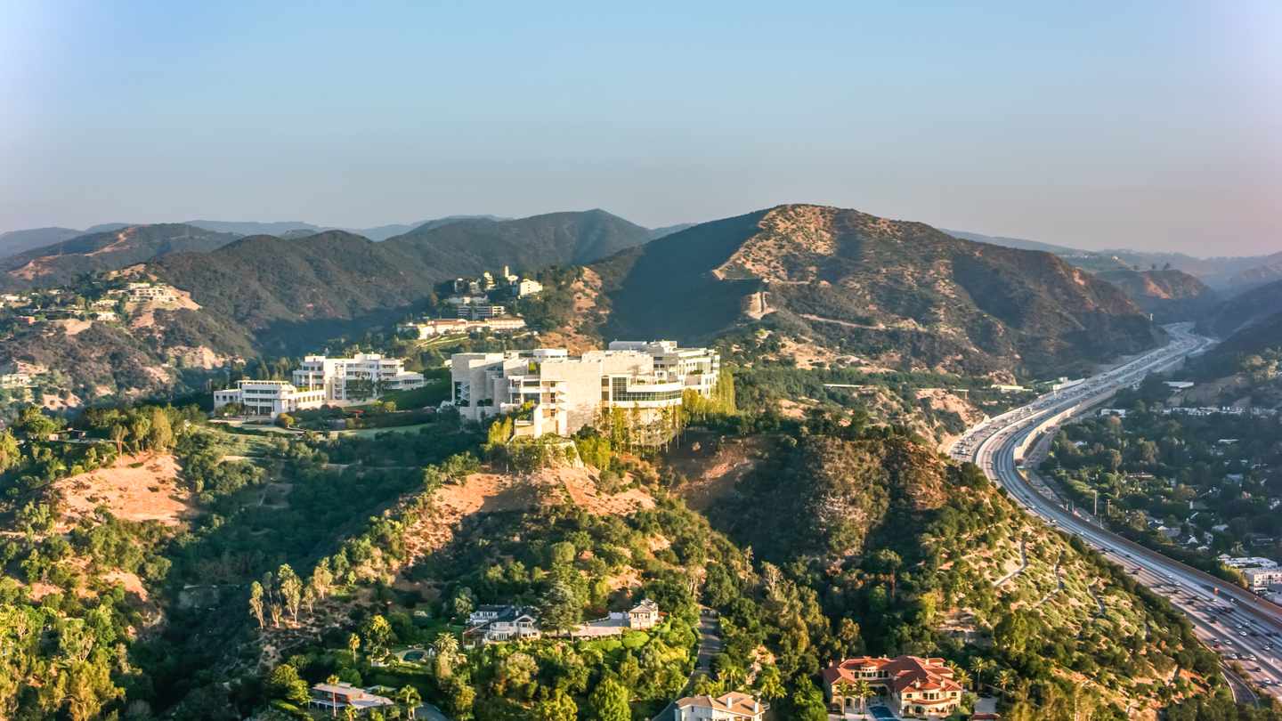 usa-los-angeles-seneswuerdigkeiten-aerial-view-in-brentwood-g-10683337722.jpg