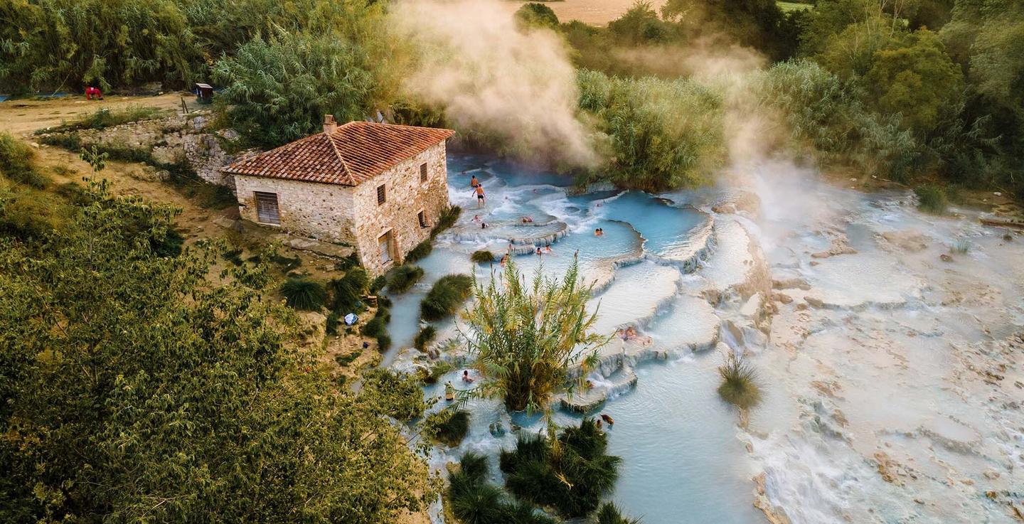 italien-toskana-heisse-quellen-therme-an-einer-quelle-g-1326112204.jpg