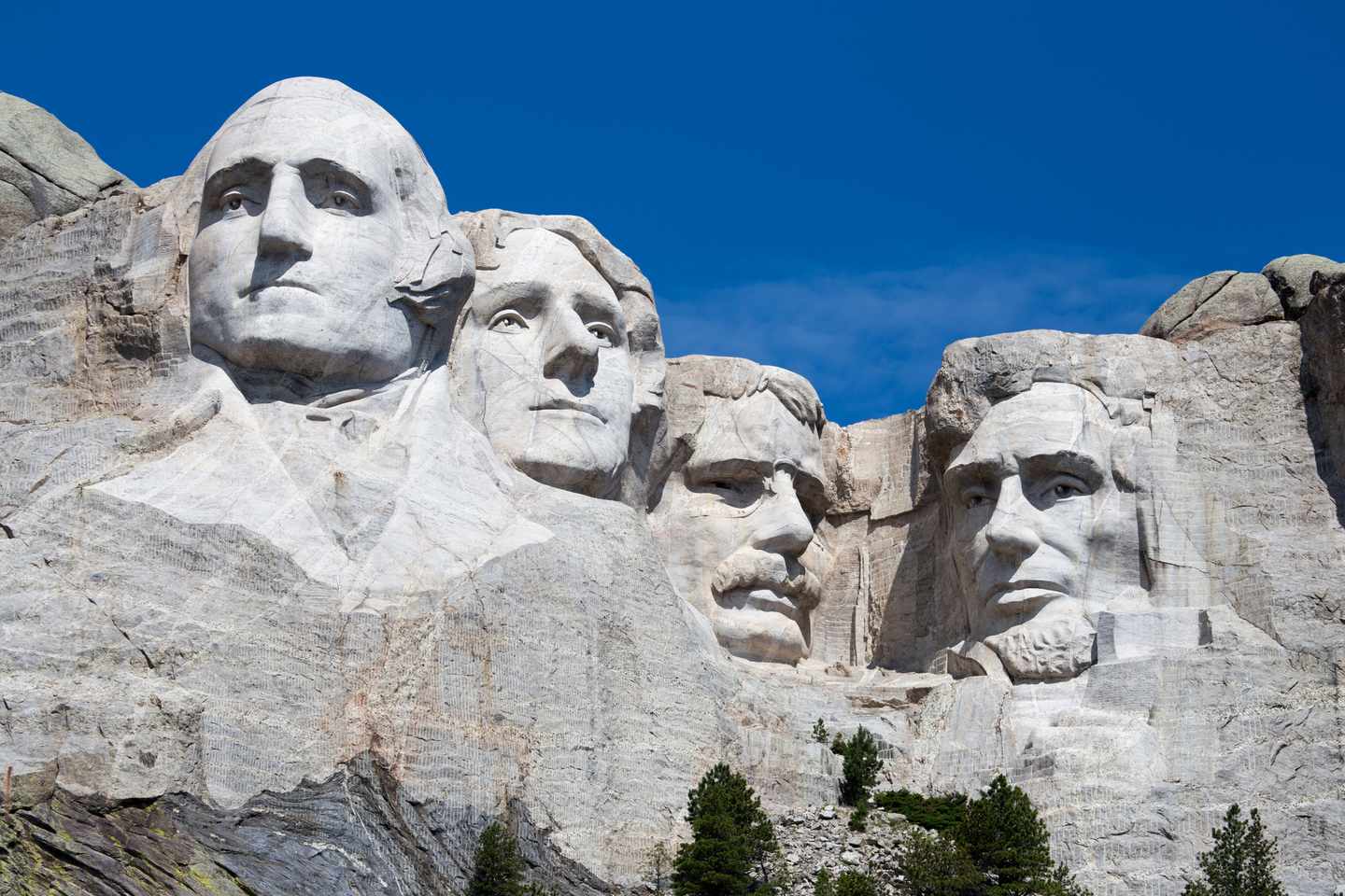 usa-south-dakota-mount-rushmore-t-536094265.jpg