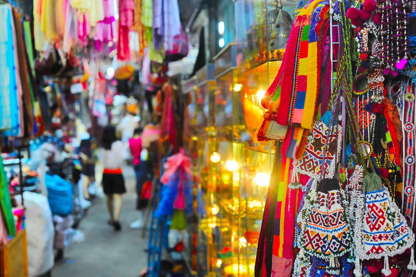 thailand-bangkok-chatuchak-markt-t-698173752.jpg