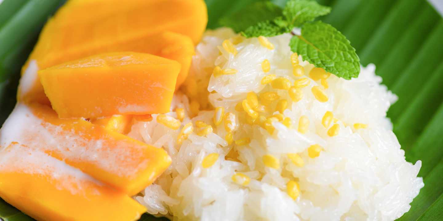 Thailand-Streetfood-Mango Sticky Rice-g-1317359611.jpg