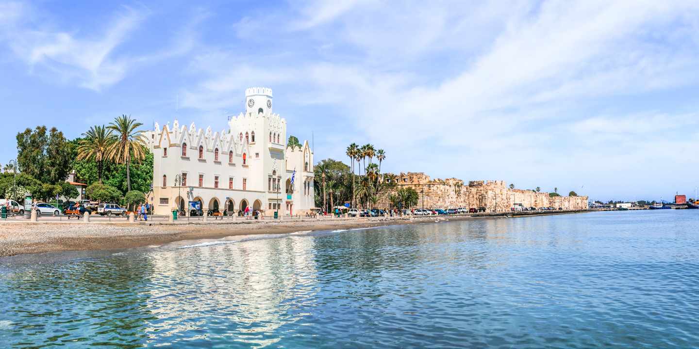 griechenland-aegaeis-kos-hafen-altstadt-promenade-g-1167387510.jpg