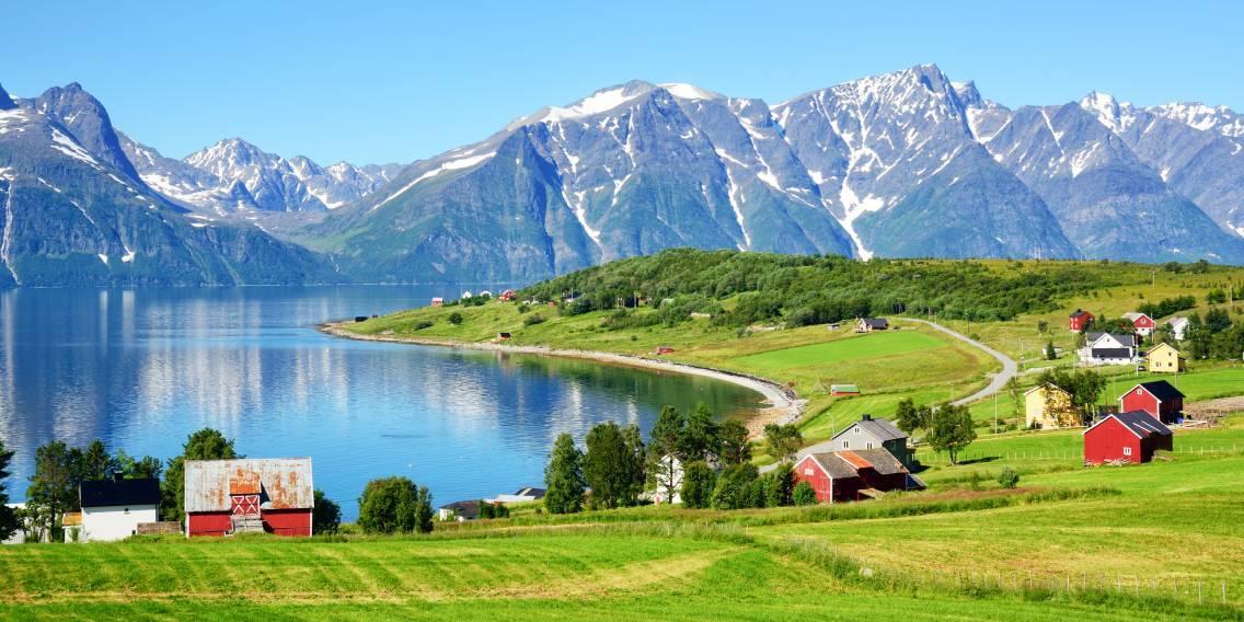 blta9d779ab5b732c65-norwegen-troms-lyngenfjord-lyngenalpen-landschaft-meer-berge-g-844364846.jpg norwegen-troms-lyngenfjord-lyngenalpen-landschaft-meer-berge-g-844364846.jpg