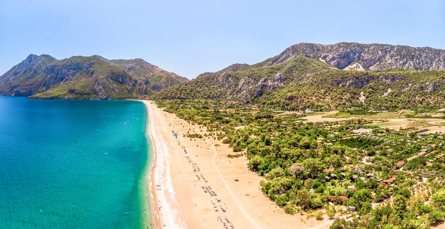 tuerkei-cirali-strand-luftaufnahme-g-1020279496.jpg